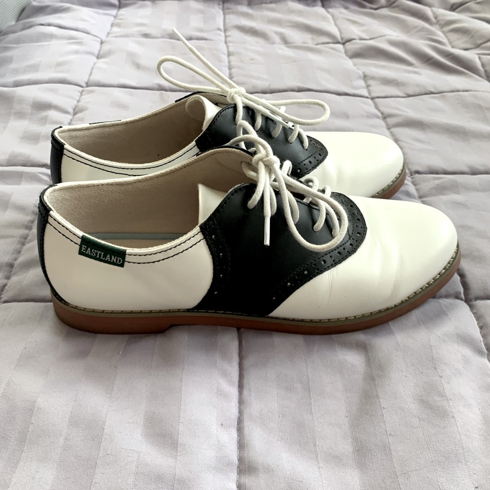 Sadie black and white saddle shoes